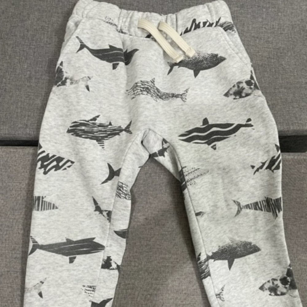 4T Old Navy Cotton Shark Sweatpants
